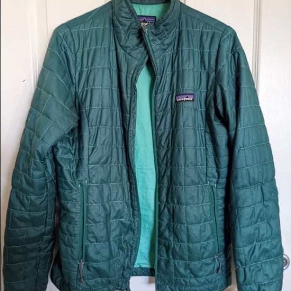 Patagonia downlight sweater, size womens medium. Excellent condition.